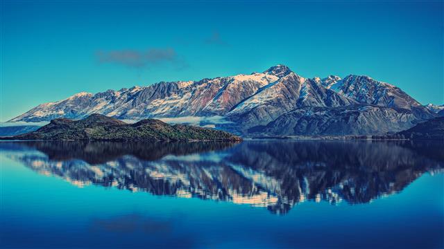 mountain ranges and body of water, selective focus photography of island, HD wallpaper