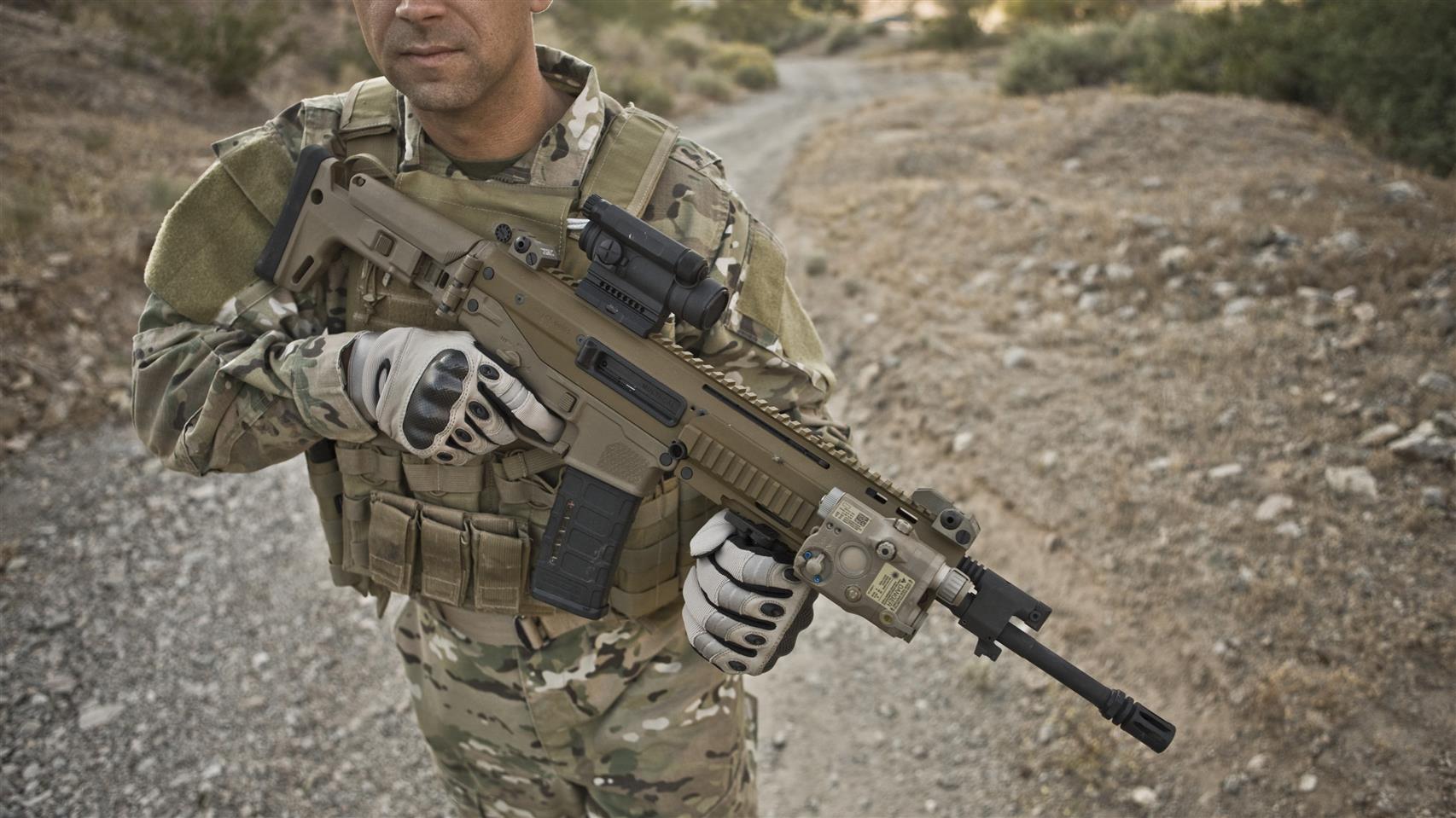man in military suit holding assault rifle, Remington ACR, Magpul Masada, HD wallpaper