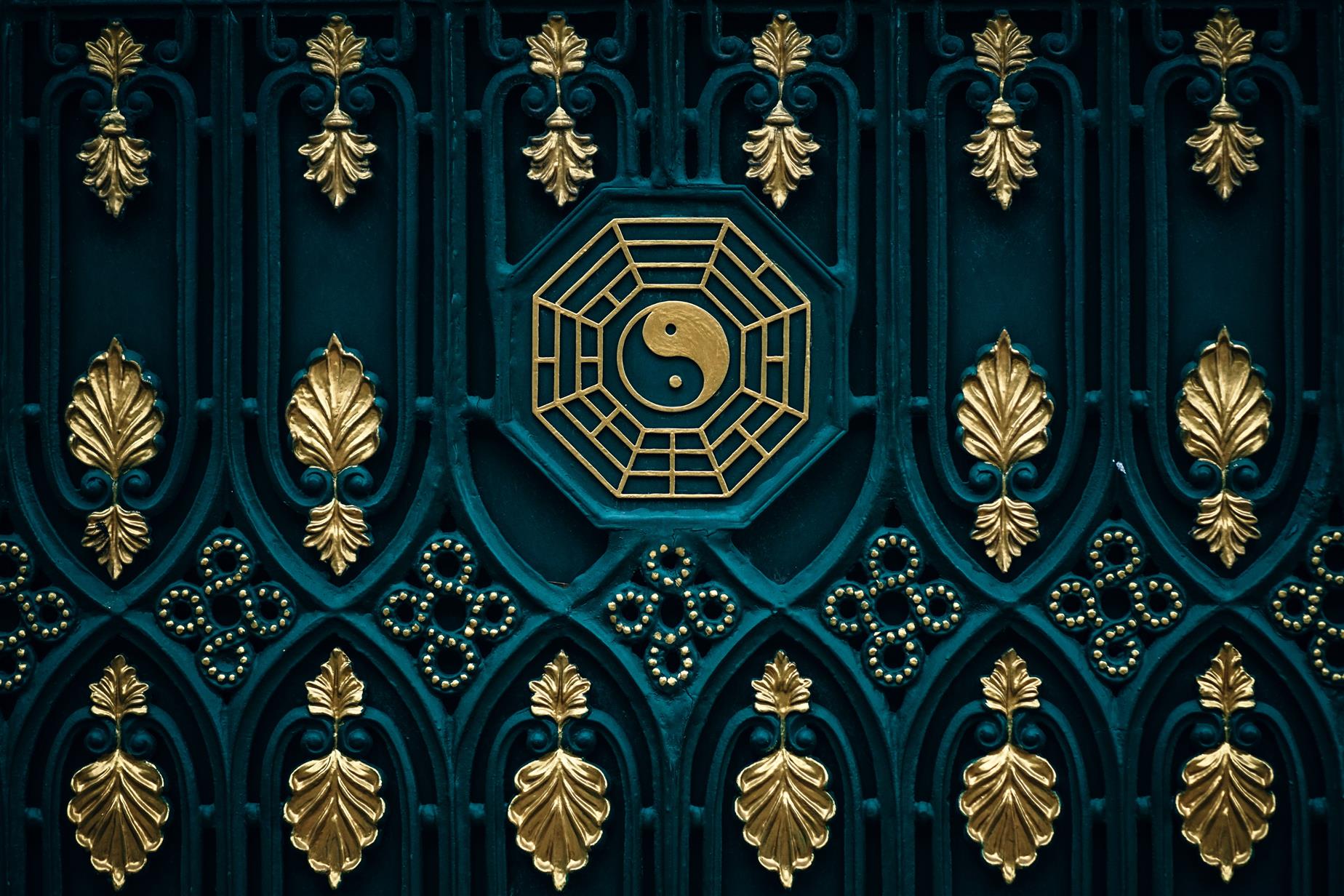 brass-colored and black ying yang digital wallpaper, yin yang, HD wallpaper
