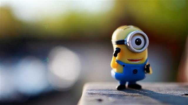 cute despicable me, minions plastic toy, HD wallpaper