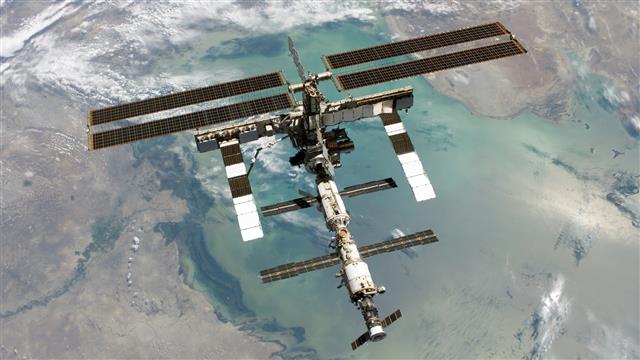 International Space Station, ISS, Earth, water, cloud - sky, HD wallpaper